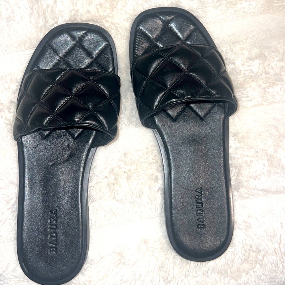 Badura Black Leather Sandals